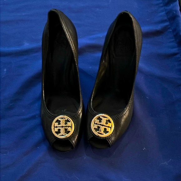 Tory Burch Shoes - Tory Burch high heels %100 real leather! Size 7.5 women FREE SHIPING!